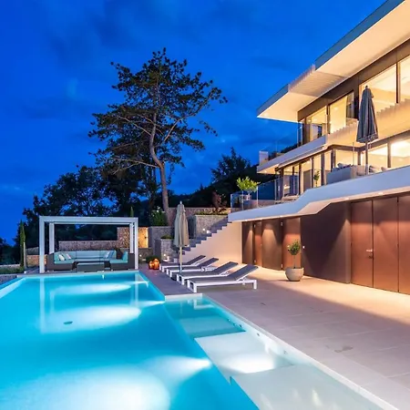 Stunning Kvarner Villa 5 Bedrooms Villa Aura Caesar Stunning Sea Views Private Pool Opatija Vilă *