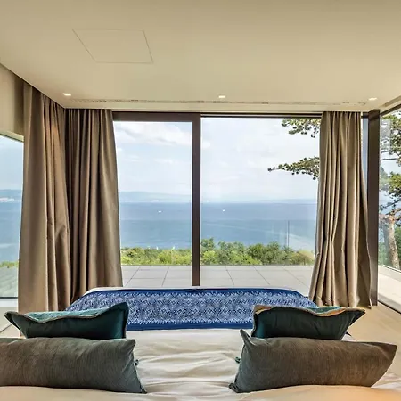 Stunning Kvarner 5 Bedrooms Aura Caesar Stunning Sea Views Medveja