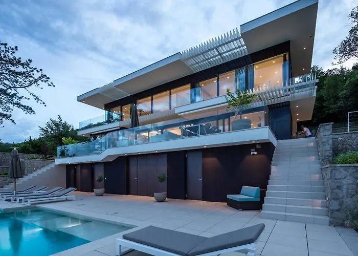 Stunning Kvarner 5 Bedrooms Aura Caesar Stunning Sea Views Medveja