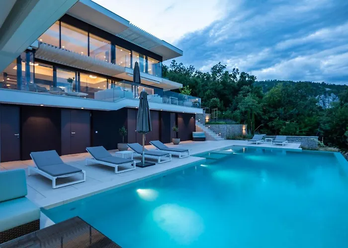 Stunning Kvarner 5 Bedrooms Aura Caesar Stunning Sea Views Villa Medveja
