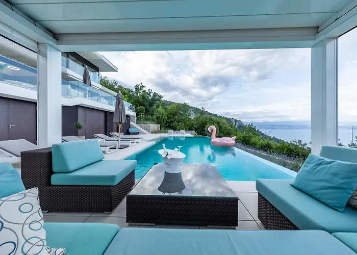 Villa Stunning Kvarner 5 Bedrooms Aura Caesar Stunning Sea Views *