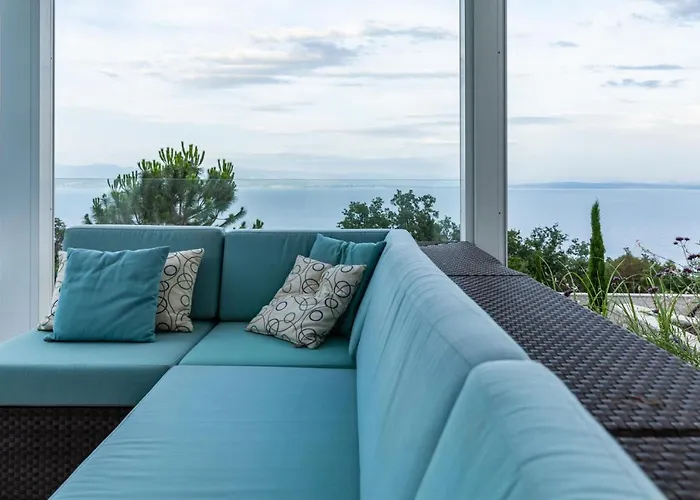 Stunning Kvarner 5 Bedrooms Aura Caesar Stunning Sea Views *