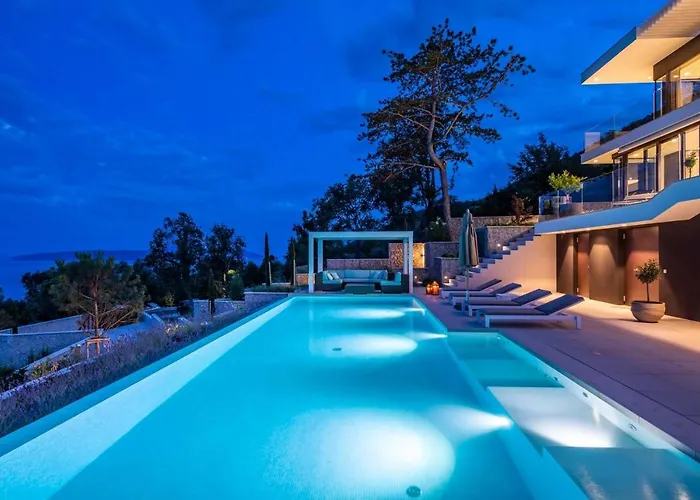 Stunning Kvarner 5 Bedrooms Aura Caesar Stunning Sea Views Medveja