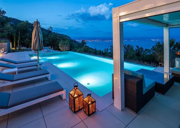 Stunning Kvarner 5 Bedrooms Aura Caesar Stunning Sea Views Villa *
