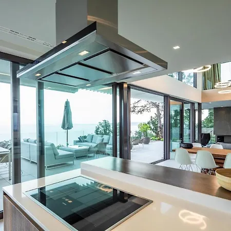 Stunning Kvarner 5 Bedrooms Aura Caesar Stunning Sea Views *
