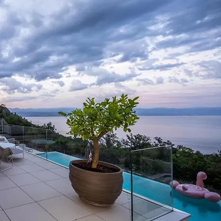 Villa Aura Opatija Kvarner Medveja