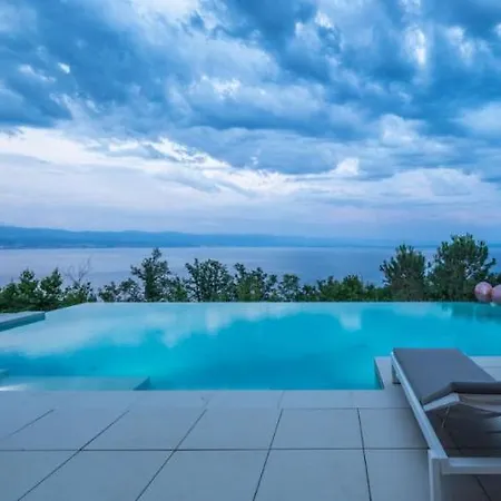 Βίλα Stunning Kvarner 5 Bedrooms Aura Caesar Stunning Sea Views Medveja