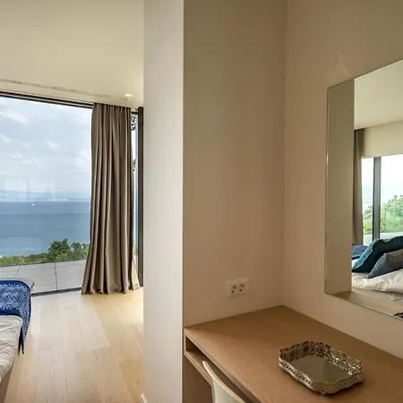 Villa Stunning Kvarner 5 Bedrooms Aura Caesar Stunning Sea Views Medveja