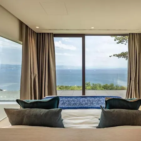 Stunning Kvarner 5 Bedrooms Aura Caesar Stunning Sea Views Medveja