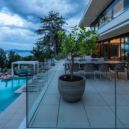 Stunning Kvarner Villa 5 Bedrooms Villa Aura Caesar Stunning Sea Views Private Pool Opatija Медвежа