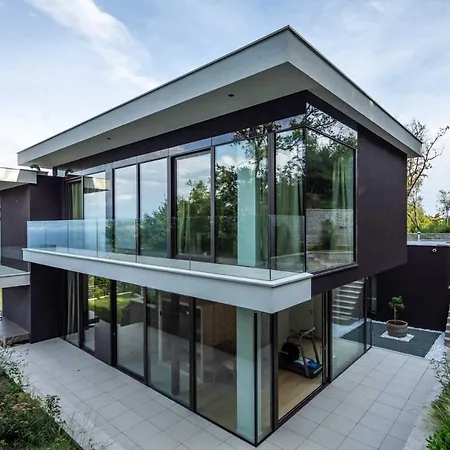 Вилла Stunning Kvarner Villa 5 Bedrooms Villa Aura Caesar Stunning Sea Views Private Pool Opatija Медвежа