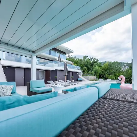 Stunning Kvarner 5 Bedrooms Aura Caesar Stunning Sea Views Medveja