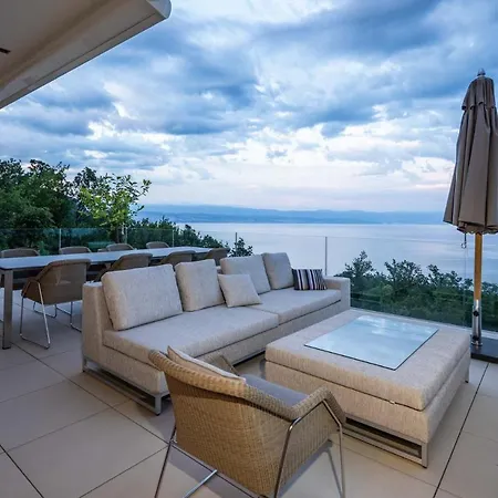 Stunning Kvarner 5 Bedrooms Aura Caesar Stunning Sea Views Medveja