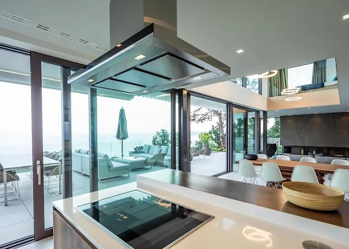 Stunning Kvarner 5 Bedrooms Aura Caesar Stunning Sea Views *