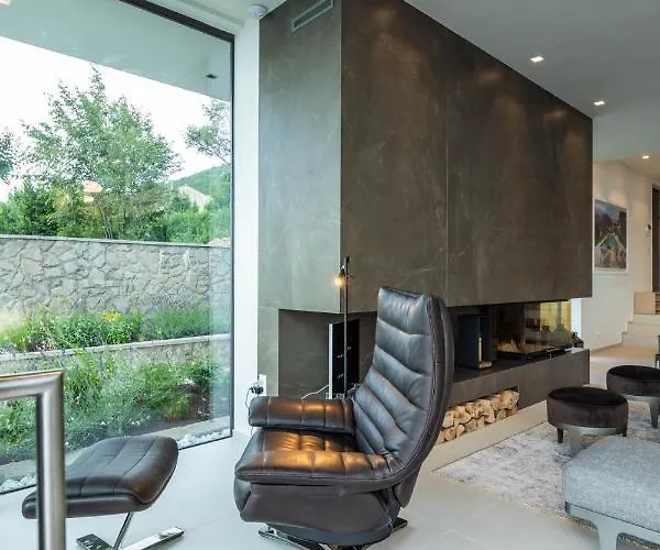 Stunning Kvarner 5 Bedrooms Aura Caesar Stunning Sea Views