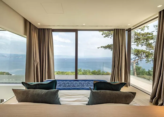 Villa Stunning Kvarner 5 Bedrooms Aura Caesar Stunning Sea Views *