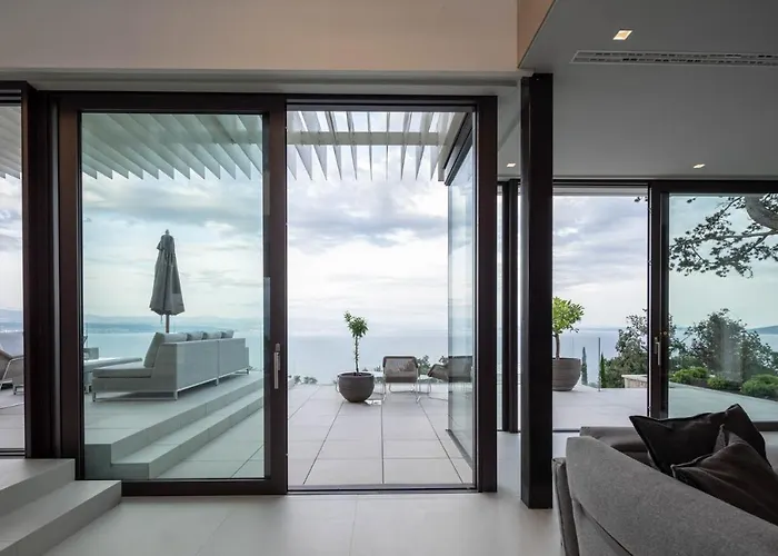 Stunning Kvarner 5 Bedrooms Aura Caesar Stunning Sea Views