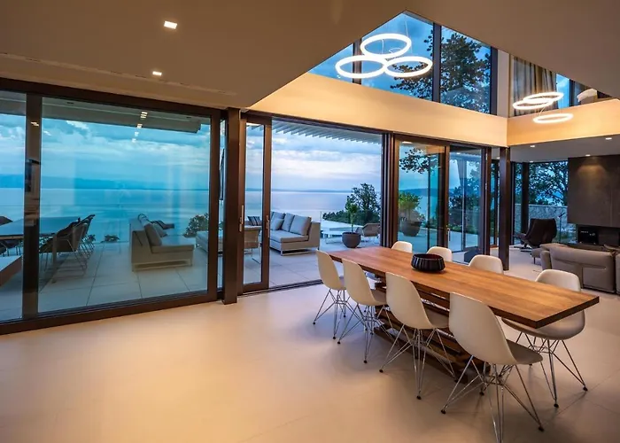 Stunning Kvarner 5 Bedrooms Aura Caesar Stunning Sea Views Вилла