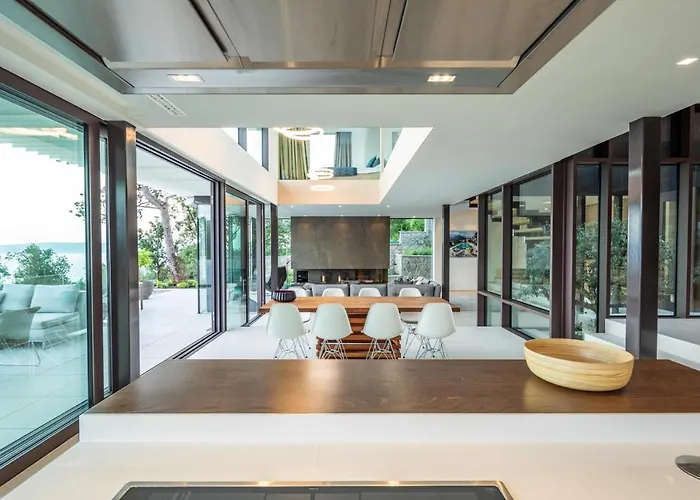 Stunning Kvarner 5 Bedrooms Aura Caesar Stunning Sea Views